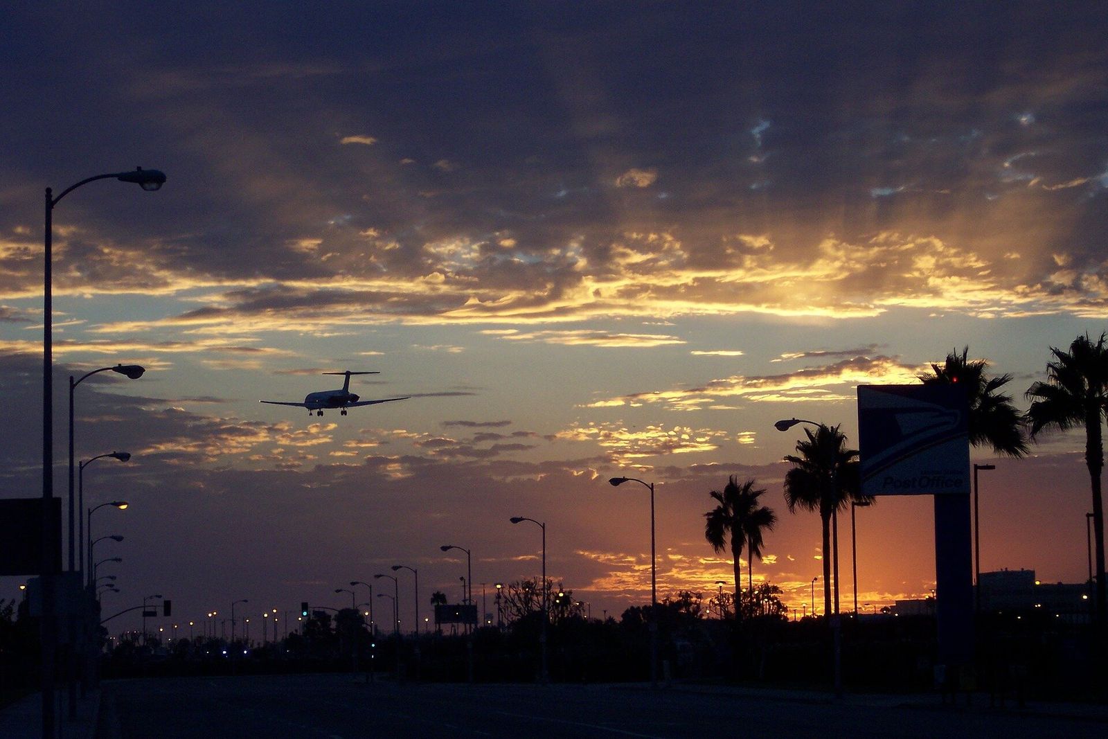 Alquiler de coches en \nLos Ángeles Intl. Aeropuerto